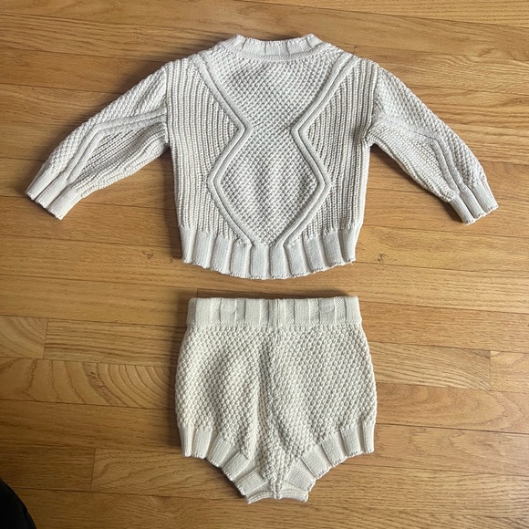 Banana Republic Baby Cable Knit Sweater & Bloomer Set- Cream, 18-24m- NWOT - Picture 4 of 9